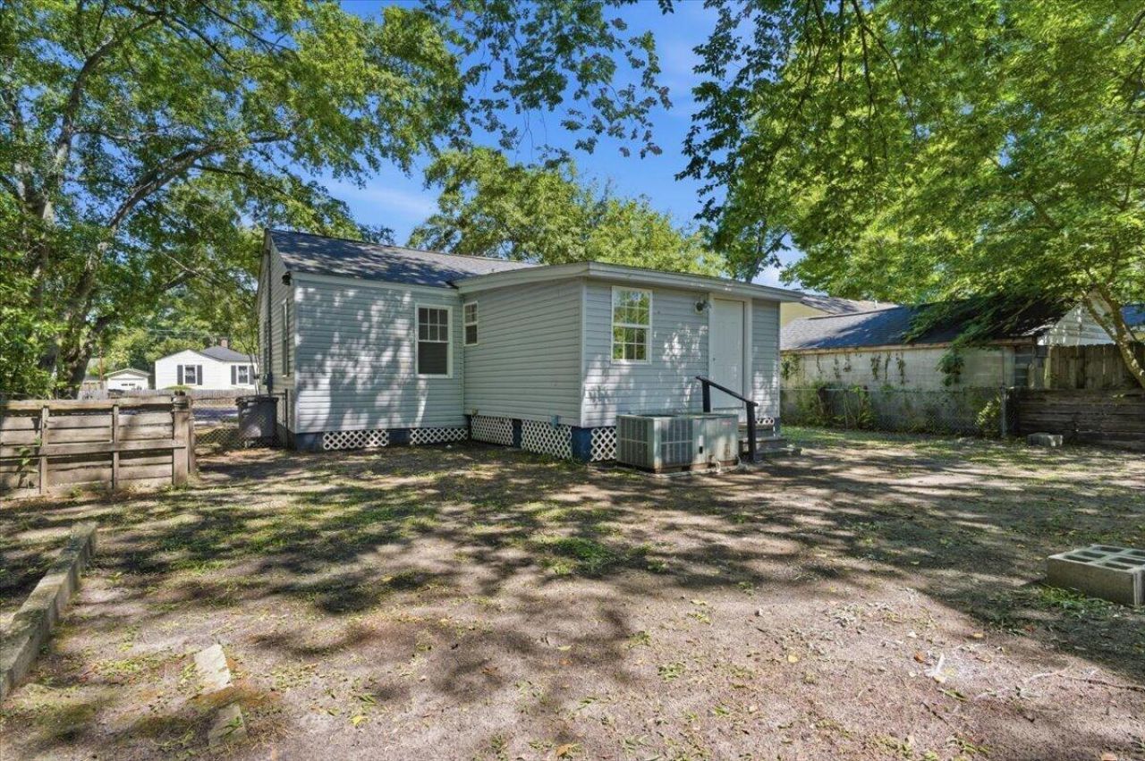 2659 Lawrence Street Photo 21