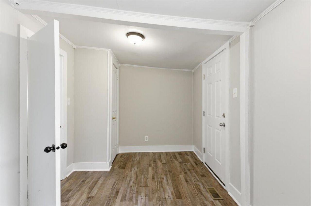 2659 Lawrence Street Photo 5