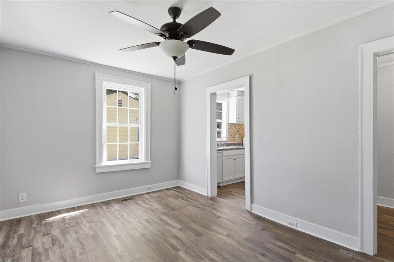 2659 Lawrence Street Photo 8