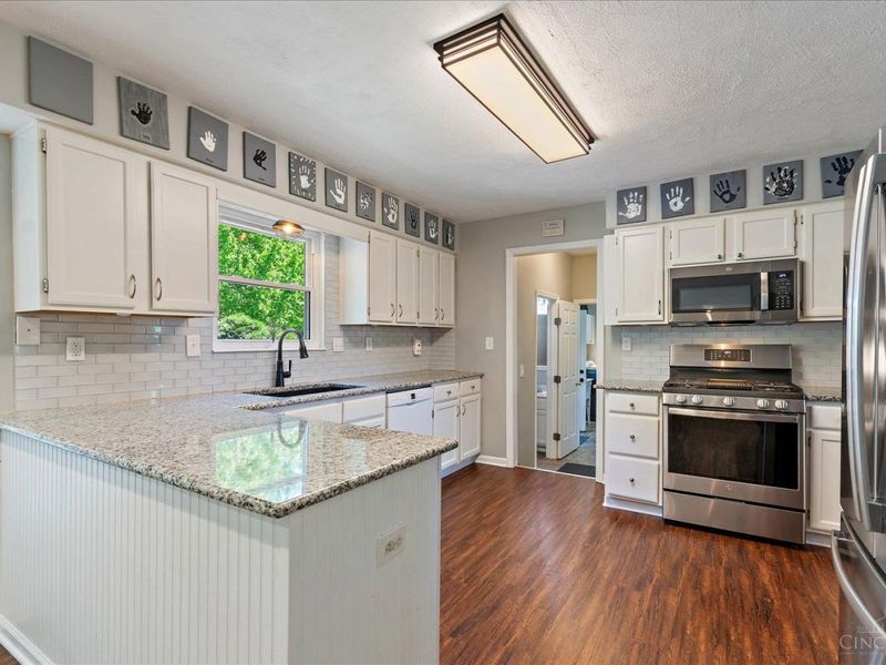 6702 Eldorado Dr, Liberty Township, OH 45044 Photo 2