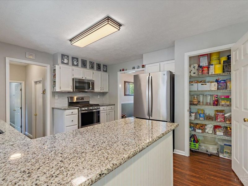 6702 Eldorado Dr, Liberty Township, OH 45044 Photo 4