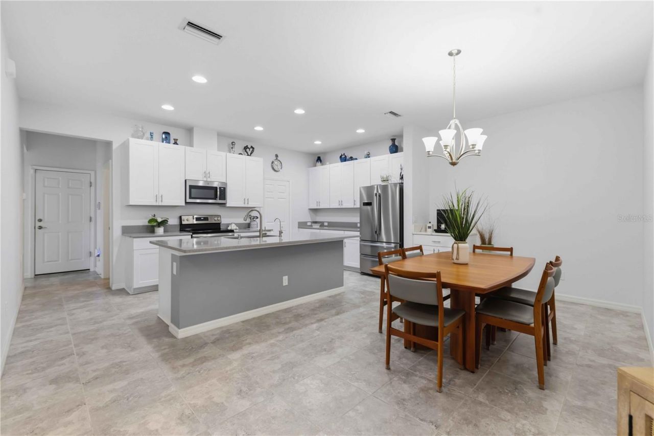 8512 Cache Drive , Sarasota, FL 34240 Photo