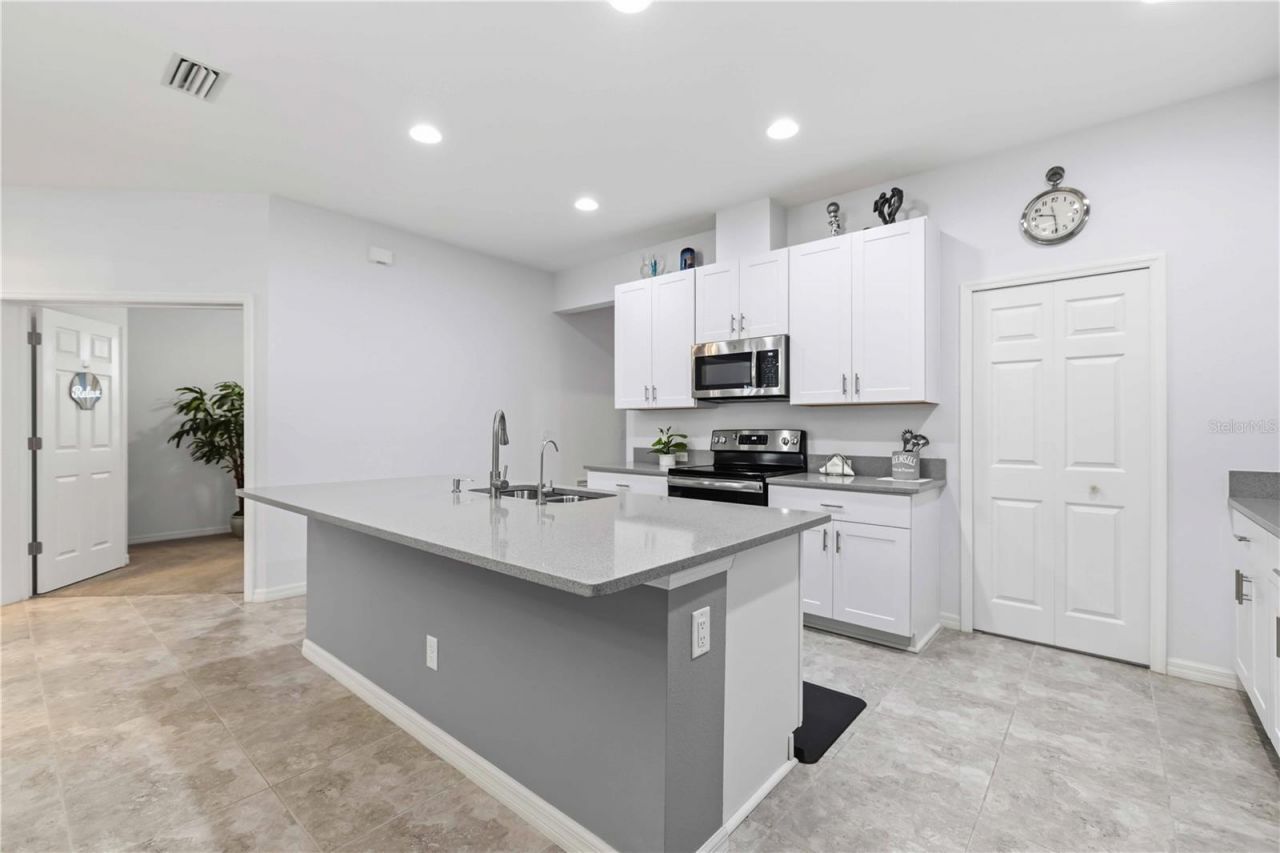 8512 Cache Drive , Sarasota, FL 34240 Photo