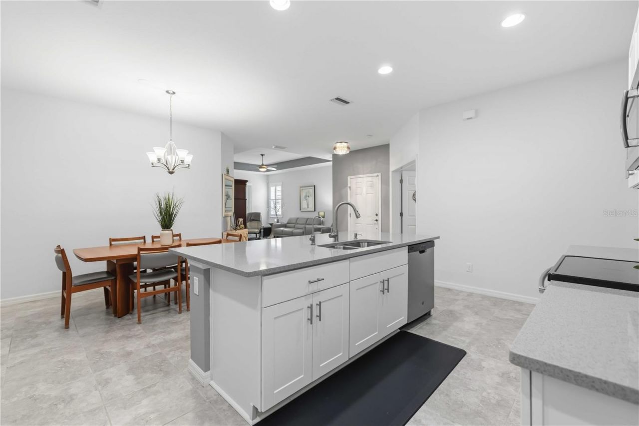 8512 Cache Drive , Sarasota, FL 34240 Photo