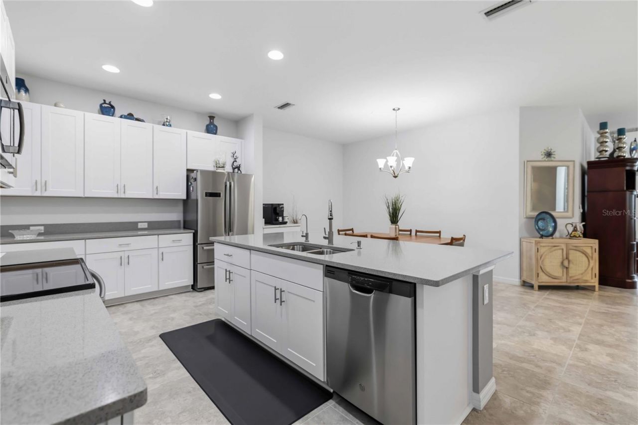 8512 Cache Drive , Sarasota, FL 34240 Photo