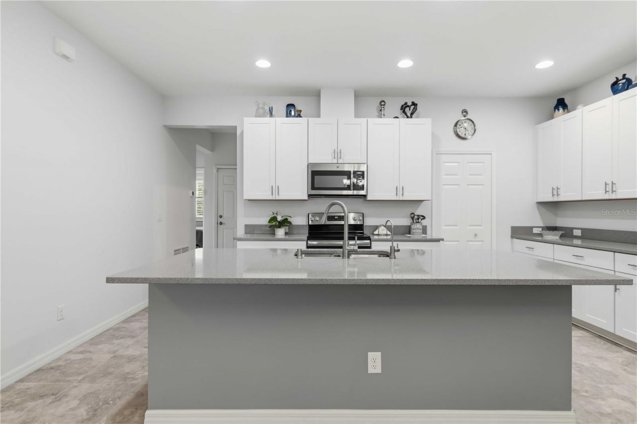 8512 Cache Drive , Sarasota, FL 34240 Photo