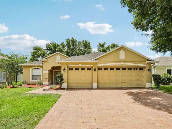 915 MOONLUSTER DRIVE, CASSELBERRY, FL 32707