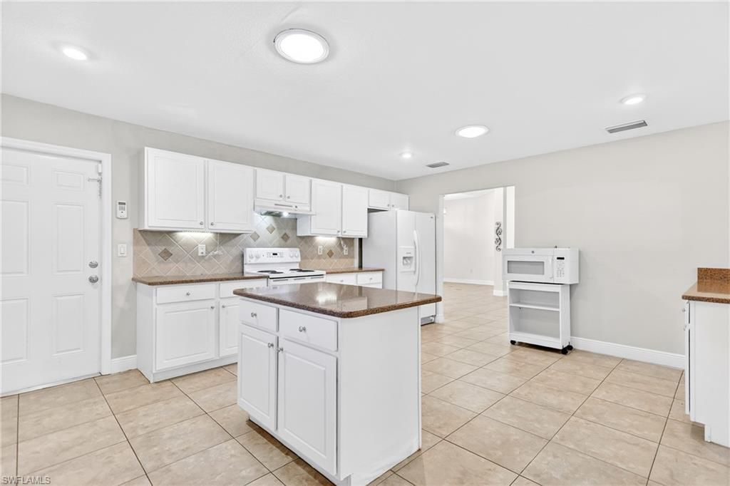1817 SW 22nd Ln , Cape Coral, FL 33991 Photo