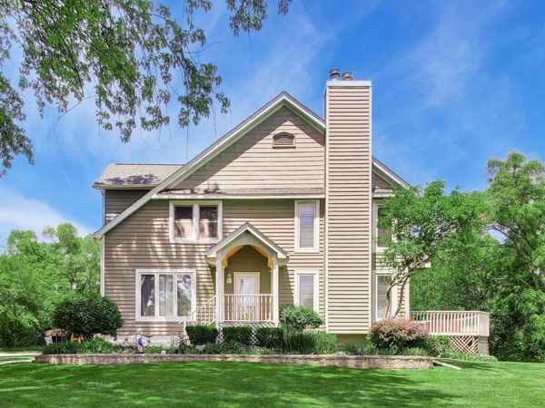 24W066 St Charles Road , Wheaton, IL 60187