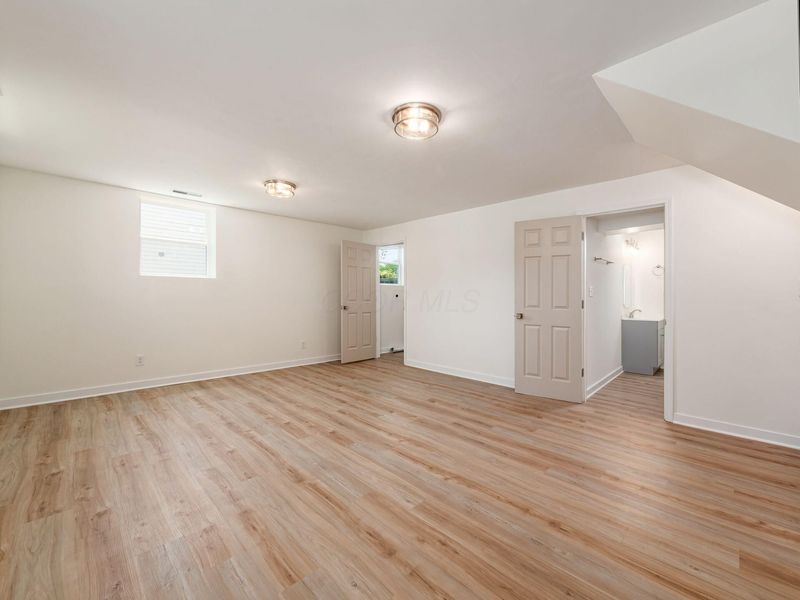 447 Celina Road, Columbus, OH 43228 Photo 17