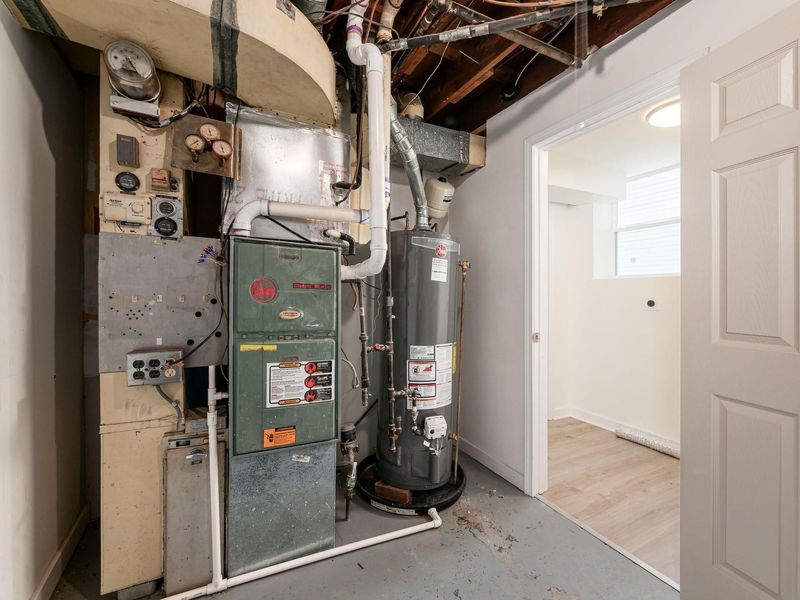447 Celina Road, Columbus, OH 43228 Photo 20
