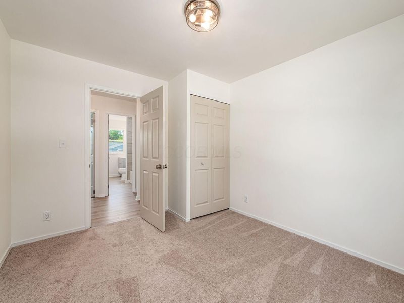 447 Celina Road, Columbus, OH 43228 Photo 25