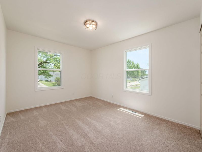 447 Celina Road, Columbus, OH 43228 Photo 32