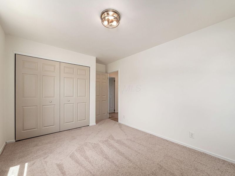 447 Celina Road, Columbus, OH 43228 Photo 33