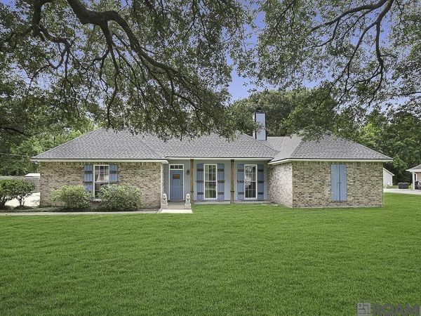 2110 S San Francisco, Gonzales, LA 70737