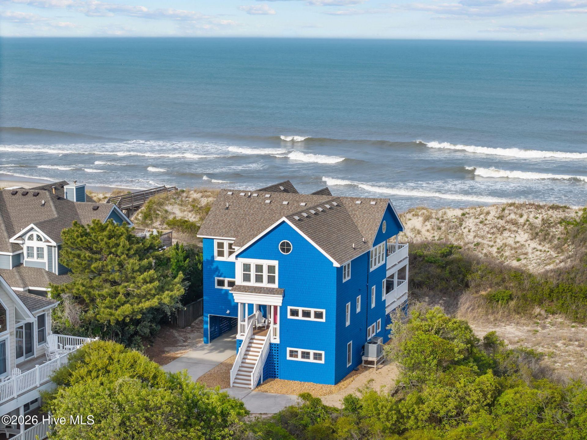 601 Wave Arch, Corolla, NC 27927 Main Photo