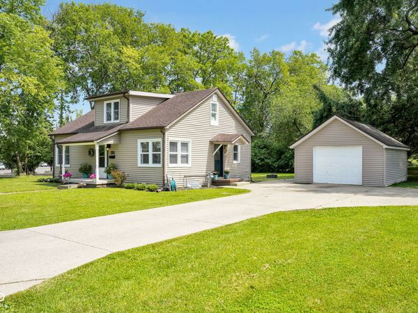 3127 13th Street, Columbus, IN 47201
