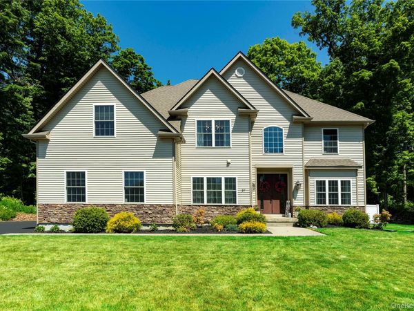 37 Biltmore Drive, Hopewell Junction, NY 12533