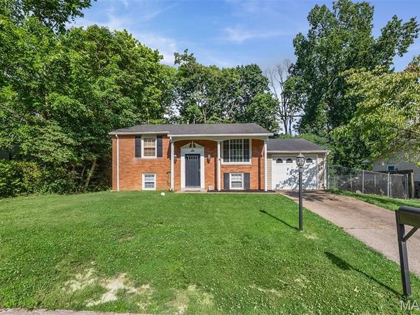 6 Kingston Drive , Fairview Heights, IL 62208