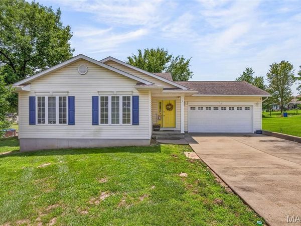 14 Pheasant Drive , Farmington, MO 63640