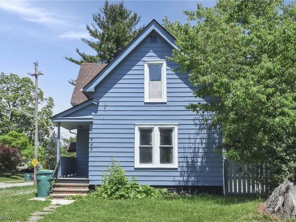 15413 Raymond Street , Maple Heights, OH 44137