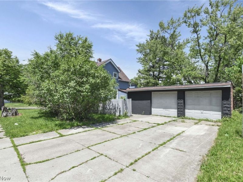 15413 Raymond Street , Maple Heights, OH 44137 Photo 13
