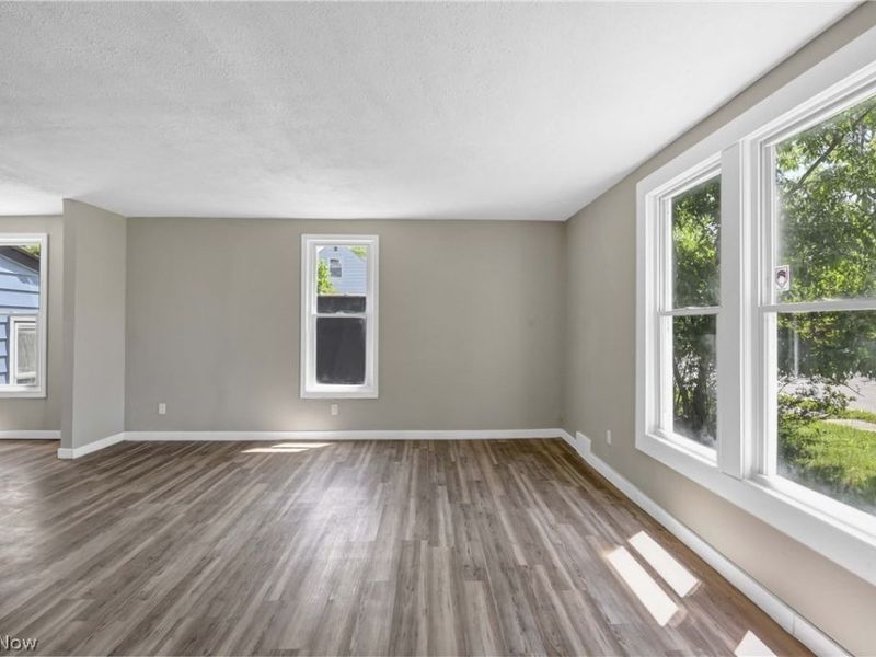 15413 Raymond Street , Maple Heights, OH 44137 Photo 15