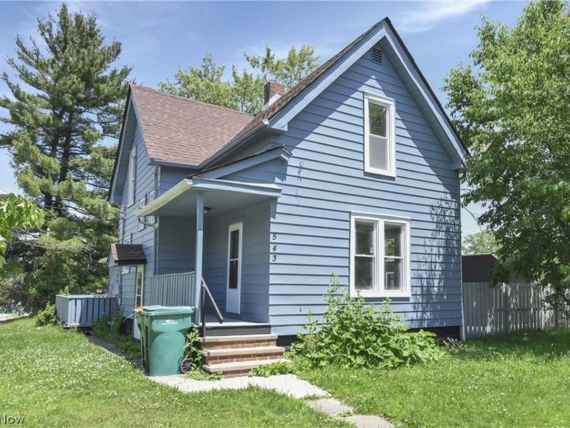 15413 Raymond Street , Maple Heights, OH 44137 Photo 2