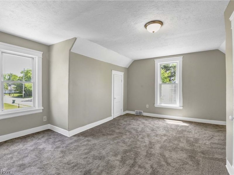 15413 Raymond Street , Maple Heights, OH 44137 Photo 40
