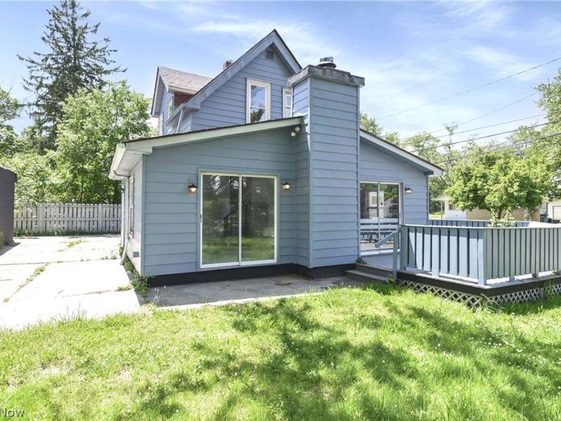15413 Raymond Street , Maple Heights, OH 44137 Photo 5