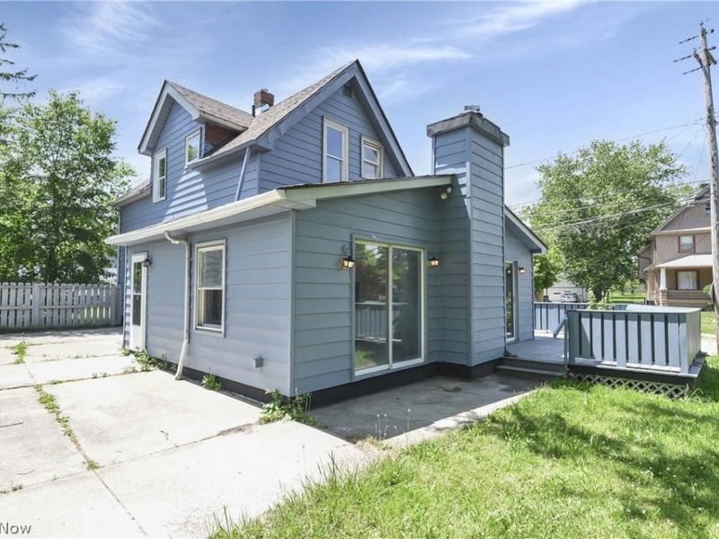 15413 Raymond Street , Maple Heights, OH 44137 Photo 6