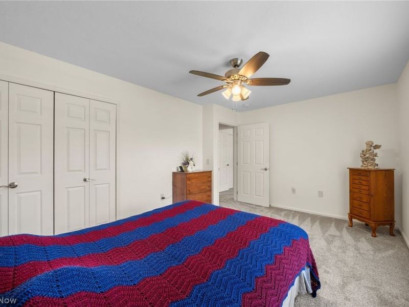 140 Woodbury Glen Street , Hartville, OH 44632 Photo 19