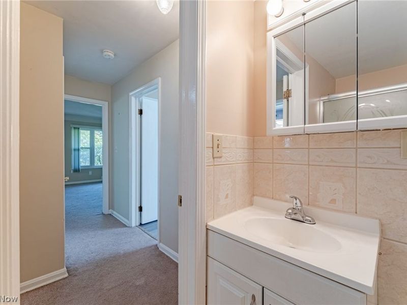 3666 Silsby Road , University Heights, OH 44118 Photo 13
