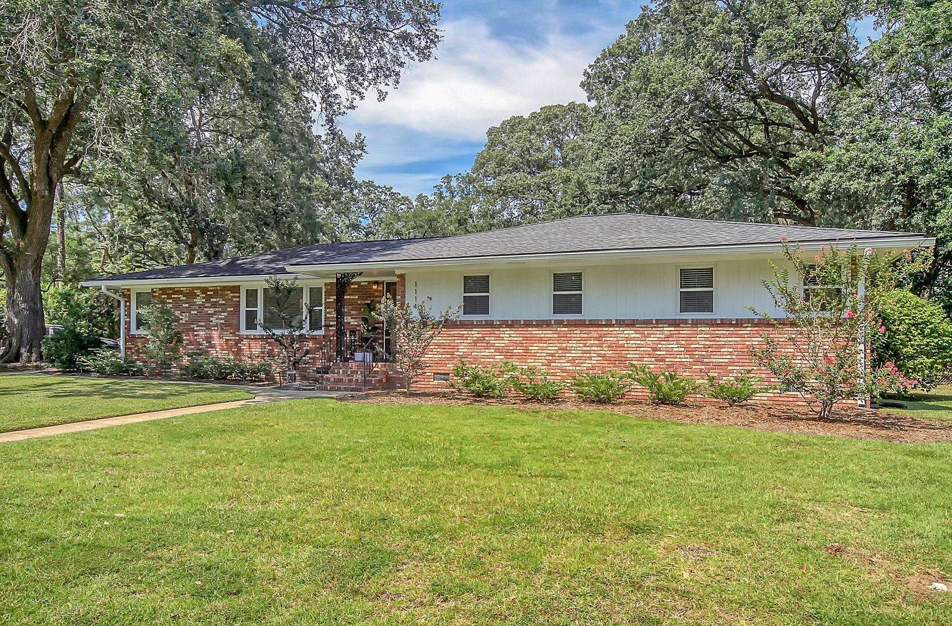 1114 Northbridge Drive Photo 4