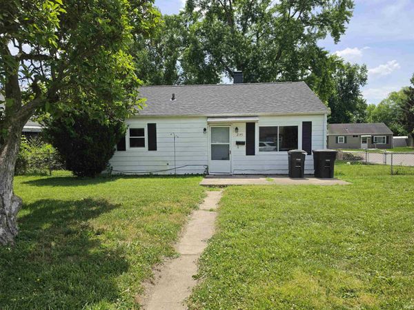 2141 Ulen Lane, Lafayette, IN 47904