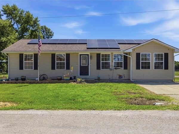 115 S Mulberry Street, Adrian, MO 64720