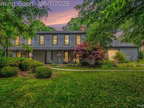 4071 Shore Crest Drive, West Bloomfield Twp, MI 48323