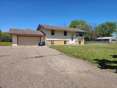 23680 141st Avenue N, Rogers, MN 55374