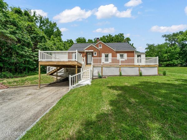 2617 E MCCARTY STREET, Jefferson City, MO 65101
