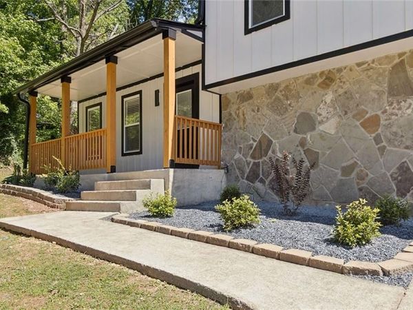 708 Greenhedge Drive , Stone Mountain, GA 30088