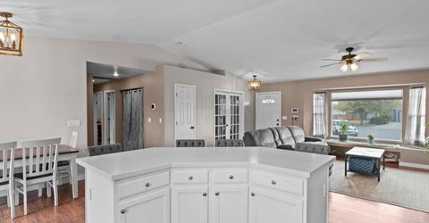30 Pelican Court, Sparks, NV 89441 Photo