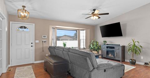 30 Pelican Court, Sparks, NV 89441 Photo