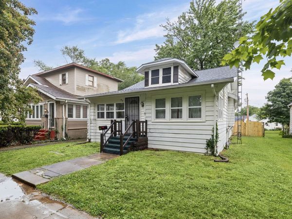 518 Cedar Street , Centralia, IL 62801
