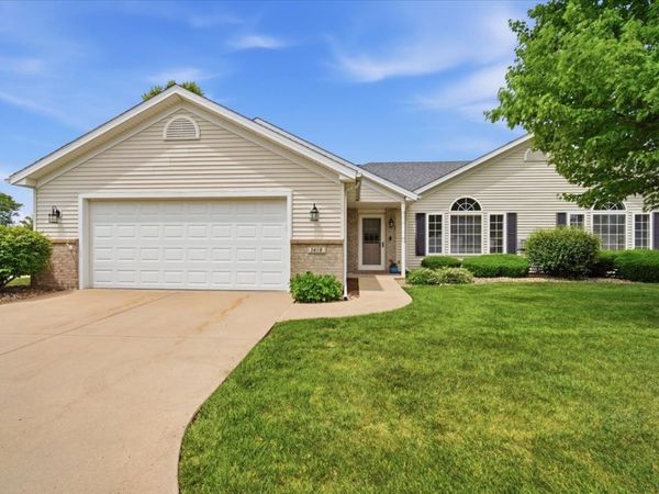 1419 Inglewood Circle , Bloomington, IL 61704