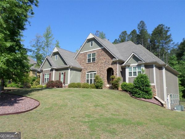 107 Beverly Farms Dr., Sharpsburg, GA 30277