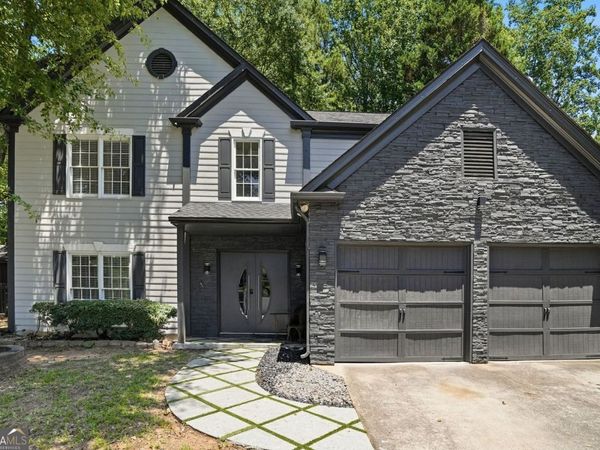 895 Eagle Creek Drive NW, Lawrenceville, GA 30044
