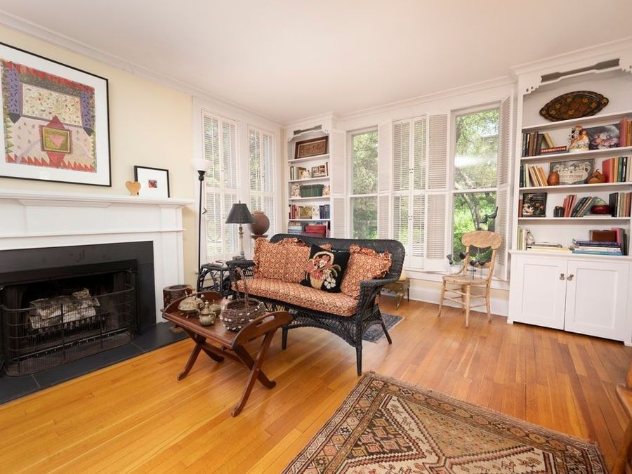 Property Image 6