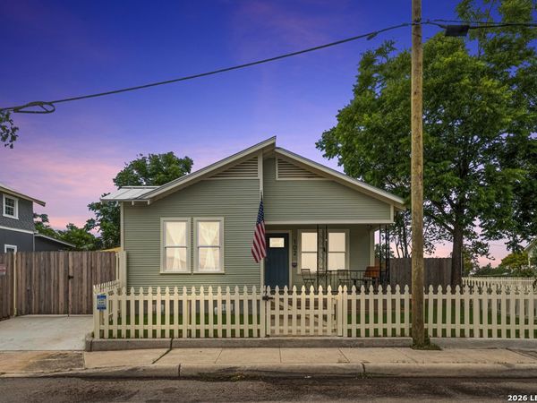 102 Canton, San Antonio, TX 78202