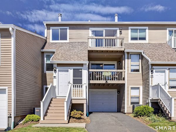 722 Robert Frost, Unit 722, Branford, CT 06405
