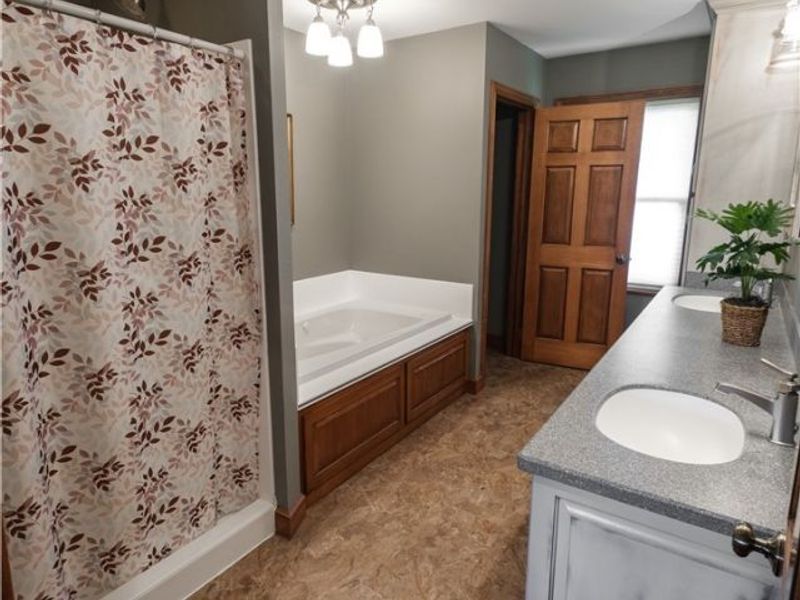 2403 Brokensword Road, Bucyrus, OH 44820 Photo 18